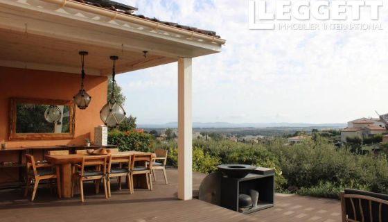 A louer MAISON  151 M2 BORD DE MER HYERES