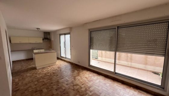 A louer APPARTEMENT T3 63 M2 TERRASSE BORD DE MER AGDE