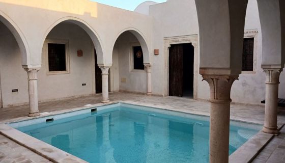 For rent 5 ROOM HOUSE 120 M2 SEASIDE MIDOUN DJERBA