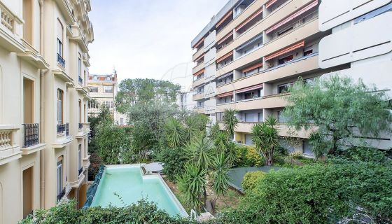 APPARTEMENT DE PRESTIGE T4 118 M2 TERRASSE BORD DE MER NICE