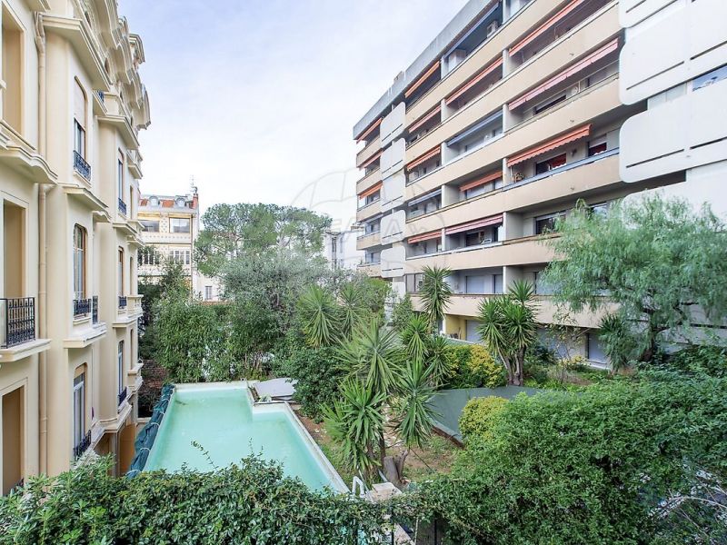 APPARTEMENT DE PRESTIGE T4 118 M2 TERRASSE BORD DE MER NICE