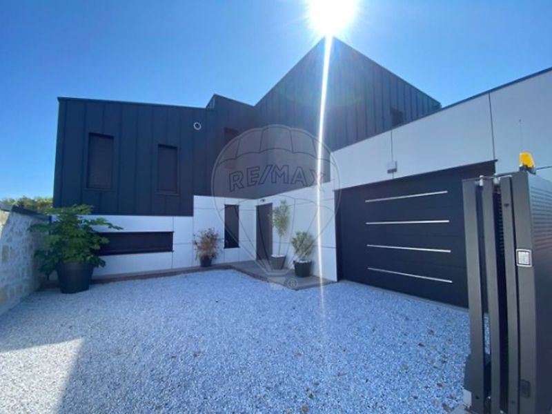 A vendre MAISON  CONTEMPORAINE BORD DE MER VAU