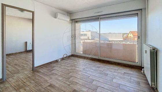 NUEVO APARTAMENTO T2 34 M2 NIMES