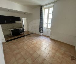 APPARTEMENT T2 32 M2  NIMES