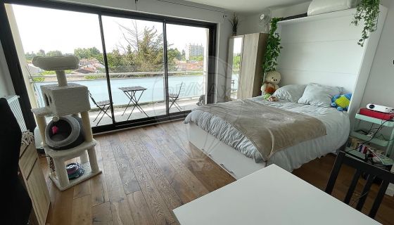 A louer STUDIO  28 M2  TALENCE