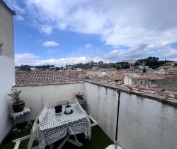 APPARTEMENT DUPLEX T4 100 M2 TERRASSE  NIMES