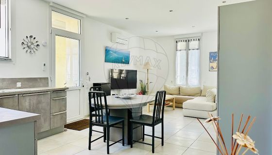 A louer APPARTEMENT T4 80 M2 BORD DE MER ROYAN