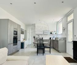 A louer APPARTEMENT T4 80 M2 BORD DE MER ROYAN