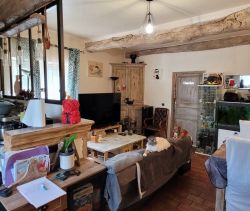 A vendre Appartement t3 56 m² + place de parking SOLLIES PONT