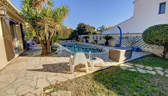 A louer MAISON  6 PIECES 147 M2 BORD DE MER LATTES