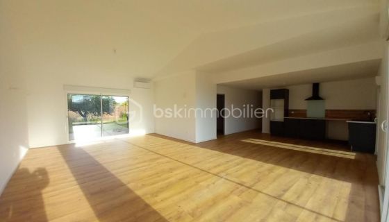 A louer MAISON  4 PIECES 130 M2  CANET