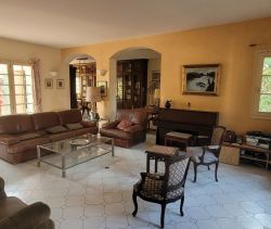 En venta BONITA VILLA DE 6 HABITACIONES 170 M² barrio de Brusc Six-Fours-les-Plages