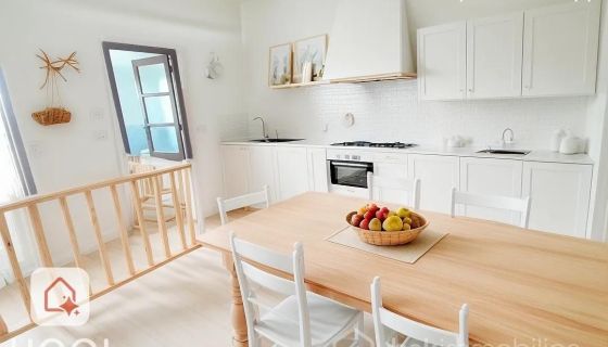 A louer APPARTEMENT T5 74 M2 TERRASSE BORD DE MER BONIFACIO