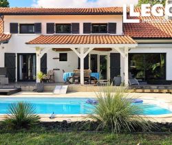 A vendre MAISON  DE MAîTRE BORD DE MER LA TESTE DE BUCH