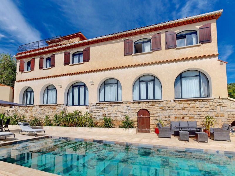 A vendre Villa moderne 11 pieces 404 m²  La Ciotat