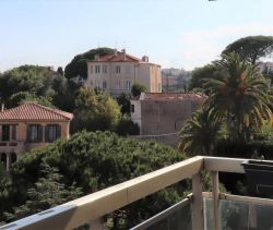 APPARTEMENT T3 87 M2 TERRASSE BORD DE MER CANNES