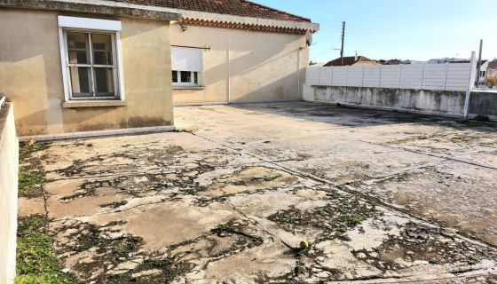 A vendre LOT de Deux APPARETEMENTS 13230 Port Saint Louis Du Rhone