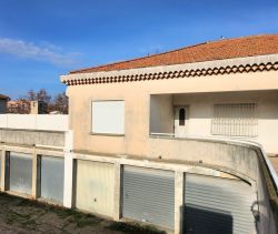 A vendre LOT de Deux APPARETEMENTS 13230 Port Saint Louis Du Rhone