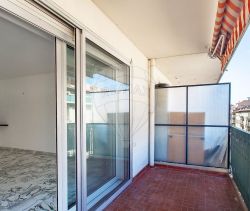 A vendre APPARTEMENT DE PRESTIGE T3 83 M2 TERRASSE BORD DE MER NICE