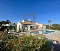 A vendre MAGNIFIQUE VILLA PROVENCALE 6 PIECES 191 M²  SPLENDIDE VUE MER Roquebrune-sur-Argens