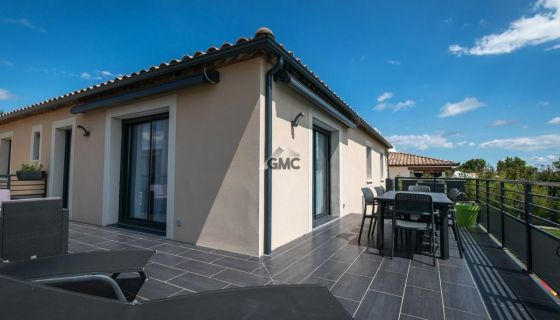 A louer MAISON  4 PIECES 100 M2 BORD DE MER ROUJAN