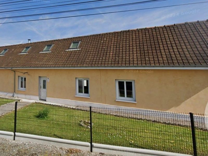 A vendre LONGèRE  9 PIECES 142 M2  AUBIN ST VAAST