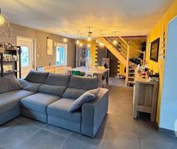 A vendre LONGèRE  9 PIECES 142 M2  AUBIN ST VAAST