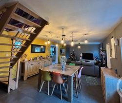 A vendre LONGèRE  9 PIECES 142 M2  AUBIN ST VAAST