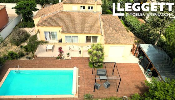 A louer MAISON  6 PIECES 188 M2 BORD DE MER AGDE