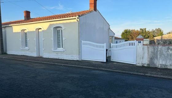A vendre Ensemble immobilier Ã  rÃ©nover 85460 L Aiguillon La Presqu Ile