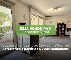 A louer STUDIO  29 M2 TERRASSE BORD DE MER ANTIBES