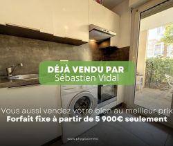 A louer STUDIO  29 M2 TERRASSE BORD DE MER ANTIBES