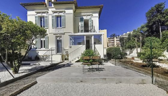 ESTUDIO 22 M2 TERRAZA JUNTO AL MAR CANNES Mar