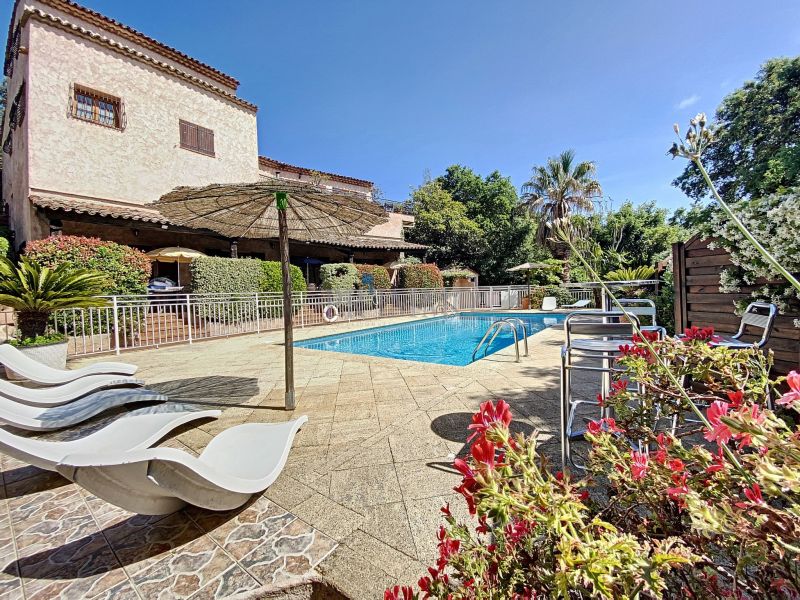 A vendre Appartement 4 piÃ¨ces Saint Aygulf avec piscine  frejus