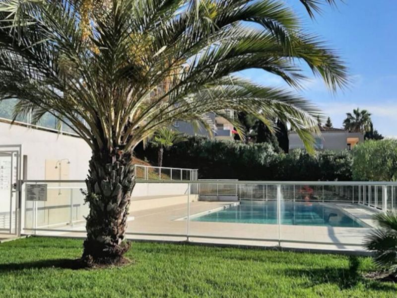 A louer APPARTEMENT T2 45 M2 TERRASSE BORD DE MER NICE