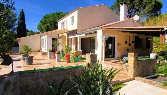 A vendre MAISON  8 PIECES 210 M2  CLERMONT L HERAULT