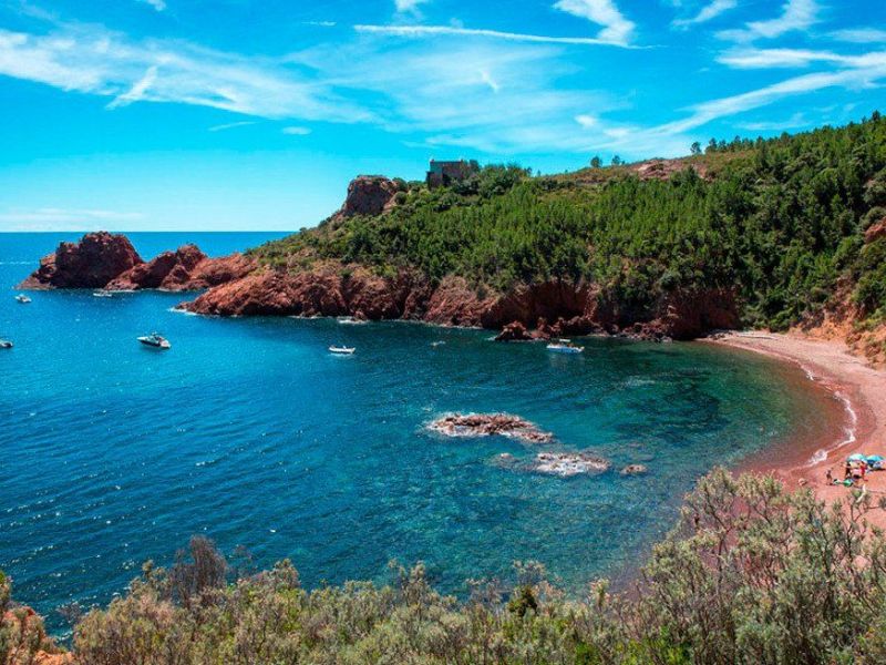 A louer APPARTEMENT DE PRESTIGE NEUF T2 41 M2 TERRASSE BORD DE MER FREJUS