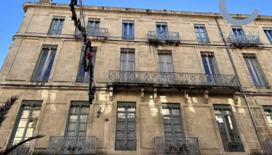 A louer APPARTEMENT T3 75 M2  NIMES