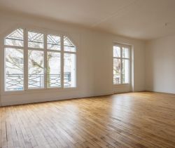 For rent APARTMENT T5 104 M2 NANTES