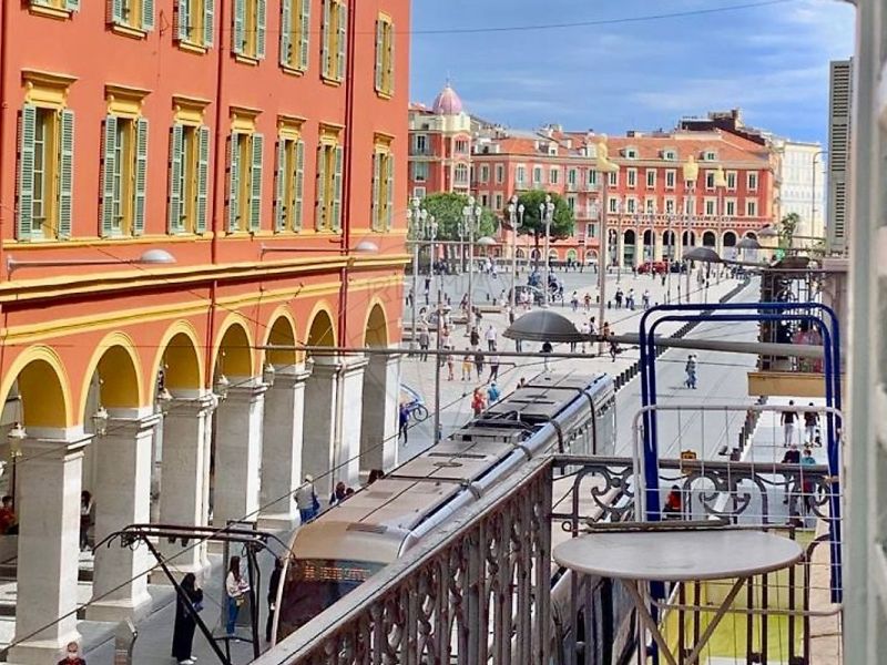 A louer STUDIO  33 M2 BORD DE MER NICE