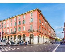 A louer STUDIO  33 M2 BORD DE MER NICE