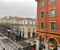 A louer STUDIO  33 M2 BORD DE MER NICE