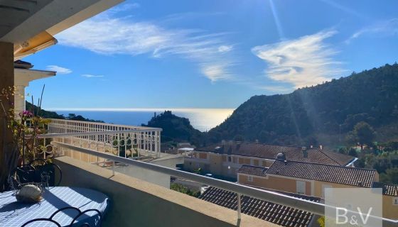 For sale Apartment T4 86 m² Panoramic Sea View Eze