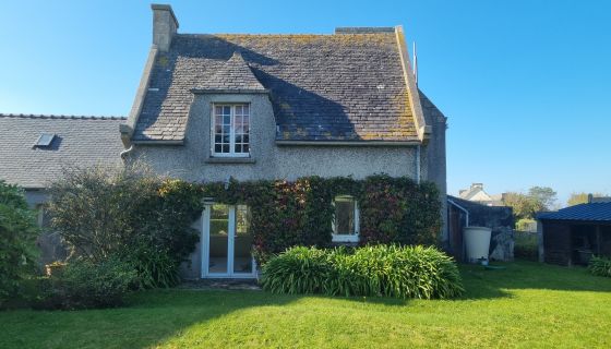 vente Maison en pierres proche des plages et du centre de Santec