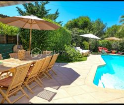 A louer MAISON  12 PIECES 260 M2  MOUGINS