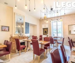 APPARTEMENT  430 M2  MONTOLIEU