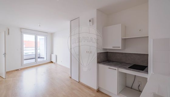 A louer APPARTEMENT T2 40 M2 TERRASSE BORD DE MER LA ROCHELLE