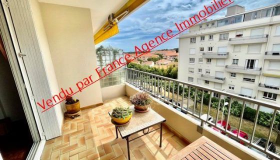 STUDIO  37 M2 TERRASSE  PERPIGNAN