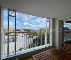 For sale superb 2-room apartment 47 M² NEAR ARES BEACH