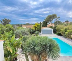 For sale 6 ROOM HOUSE 196 M2 BEACH ON FOOT SAINT RAPHAEL